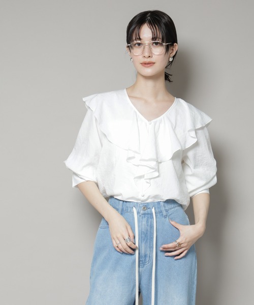 NANO universe(ナノユニバース)の「ビンテージポプリンラッフルカラーブラウス(シャツ/ブラウス・レディース・ブラック/ホワイト/ベージュ・FREE)」の11枚目の写真