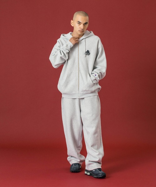 XLARGE×Champion REVERSE WEAVE WIDE SWEAT PANTS（スウェットパンツ