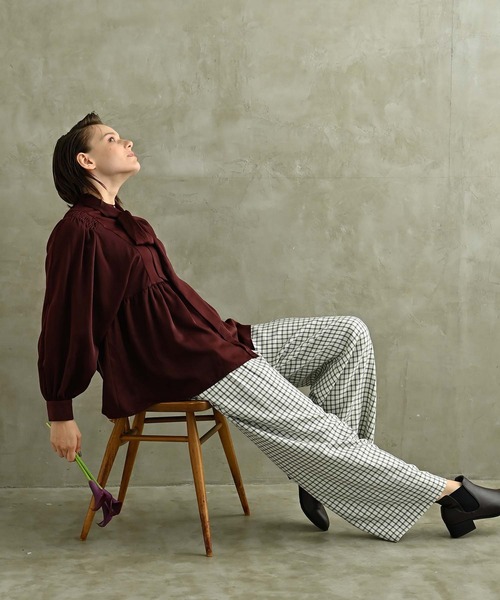 RAW FUDGE（ローファッジ）の「チェック柄ウエストタックワイドパンツ（その他パンツ・レディース・グレー/オフホワイト・M）」の6枚目の写真