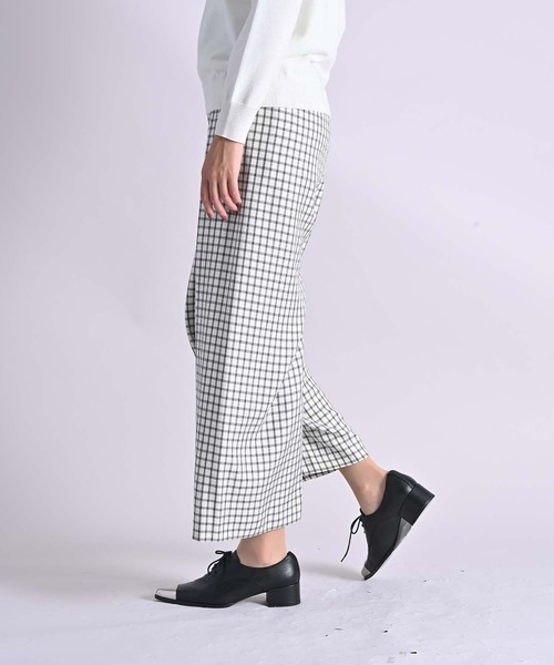 RAW FUDGE（ローファッジ）の「チェック柄ウエストタックワイドパンツ（その他パンツ・レディース・グレー/オフホワイト・M）」の9枚目の写真