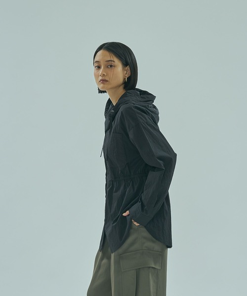 ROSE BUD（ローズバッド）の「LIGHT HOODED SHIRT（シャツ/ブラウス・レディース・ブラック/ブラウン・ONE SIZE）」の4枚目の写真