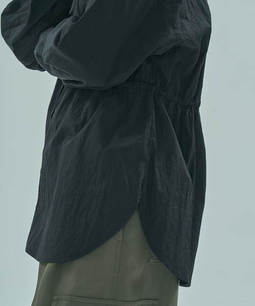 ROSE BUD（ローズバッド）の「LIGHT HOODED SHIRT（シャツ/ブラウス・レディース・ブラック/ブラウン・ONE SIZE）」の10枚目の写真