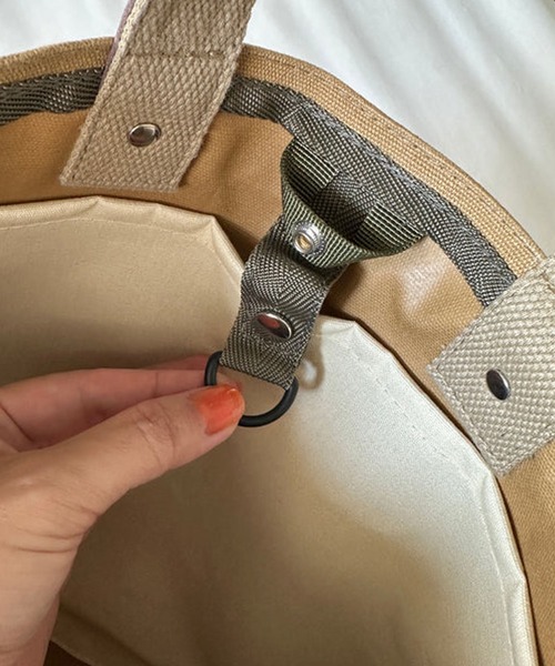 GLOBAL FORME CONCRETE（グローバルフォルムコンクリート）の「【WEEKEND(ER)】WORKERS TOTE（トートバッグ・メンズ・ベージュ/ブラック・FREE）」の15枚目の写真