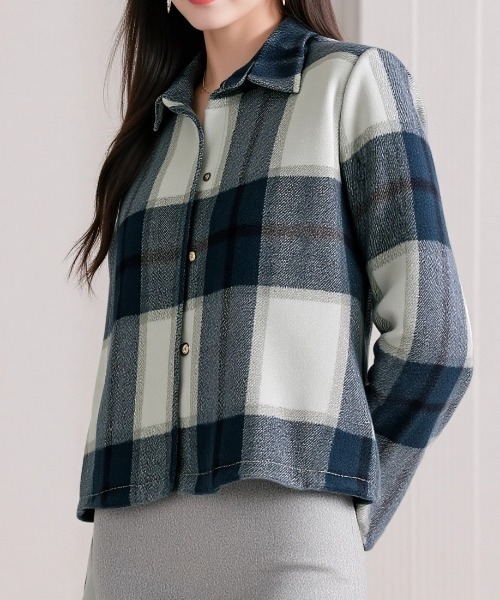 cammie(キャミー)の「チェックショート丈シャツ(シャツ/ブラウス・レディース・グレー/ネイビー/レッド・M/L)」の11枚目の写真
