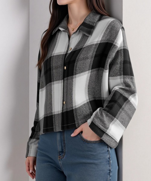 cammie(キャミー)の「チェックショート丈シャツ(シャツ/ブラウス・レディース・グレー/ネイビー/レッド・M/L)」の6枚目の写真