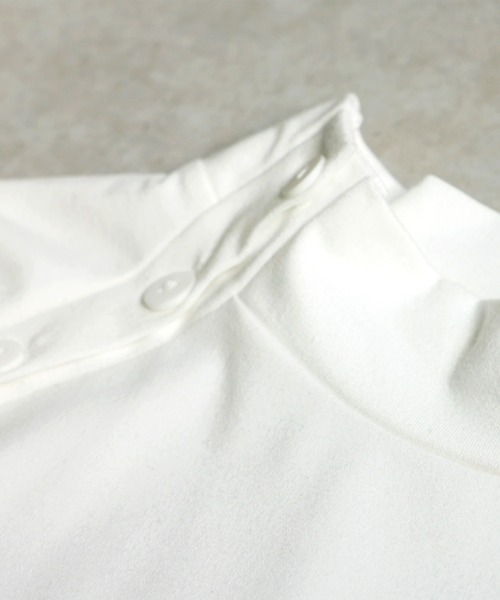 antiqua(アンティカ)の「【STCH】モックネックトップス(Tシャツ/カットソー・レディース・ホワイト/ブラック・LXL/ML)」の4枚目の写真