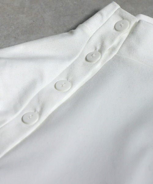 antiqua(アンティカ)の「【STCH】モックネックトップス(Tシャツ/カットソー・レディース・ホワイト/ブラック・LXL/ML)」の7枚目の写真