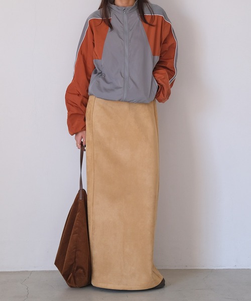 AKTE(アクテ)の「Iラインマキシスカート(スカート・レディース・ブラック系/ベージュ/オリーブ・1/2/2T)」の4枚目の写真