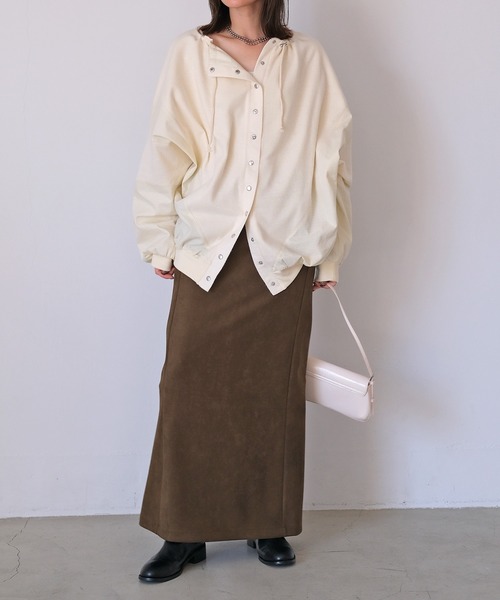 AKTE(アクテ)の「Iラインマキシスカート(スカート・レディース・ブラック系/ベージュ/オリーブ・1/2/2T)」の16枚目の写真