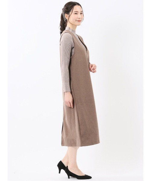 m.f.editorial（エムエフエディトリアル）の「【ストレッチ ウォッシャブル】タカキューレディース ウーリッシュ ジャンスカ(セットアップ可能)（ジャンパースカート・レディース・チャコールグレー/ブラウン・MEDIUM/LARGE）」の4枚目の写真