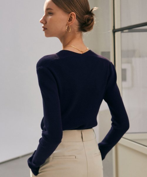 NICK&NICOLE（ニックアンドニコール）の「BUTTON SLIM KNIT CARDIGAN_NAVY（カーディガン/ボレロ・レディース・その他・FREE）」の3枚目の写真