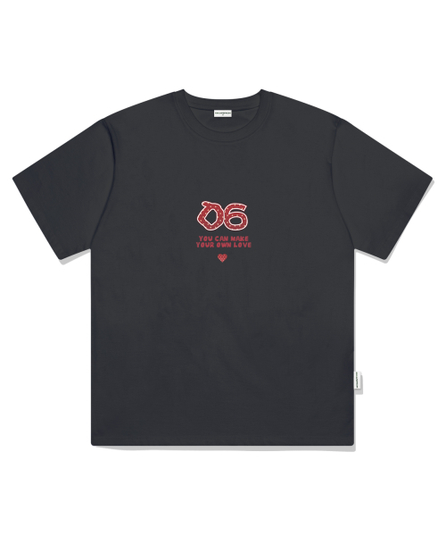 ESCAPEFROM(エスケープフロム)の「ドットハートプリントオーバーフィットバンパルティチャコール(Tシャツ/カットソー・レディース・その他・SMALL/MEDIUM/LARGE)」の2枚目の写真
