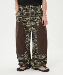 TRILLION（トリリオン）の「カモカーペンターワイドスウェットパンツ_カーキ（スウェットパンツ）」