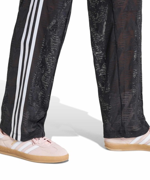 adidas(アディダス)の「adidas FIREBIRD CLASSIC LACE TRACK PANTS / アディダス ファイヤーバード クラシック レース トラックパンツ(その他パンツ・レディース・ブラック・S/L/M)」の6枚目の写真