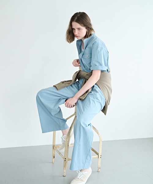 kha:ki（カーキ）の「「KHA:KI / カーキ」ハーフスリーブ ジャンプスーツ（その他パンツ・レディース・ブラック/ブルー・1/2）」の3枚目の写真