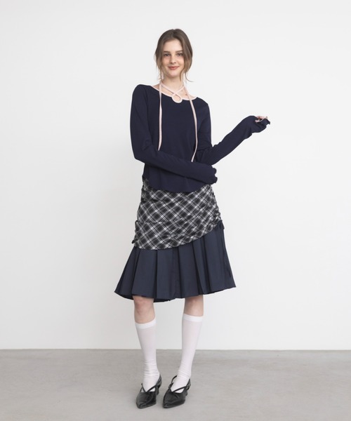 idem（イデム）の「bi color choker long sleeve tops / バイカラーチョーカーロングスリーブトップス（Tシャツ/カットソー・レディース・ネイビー/モカ・FREE）」の5枚目の写真