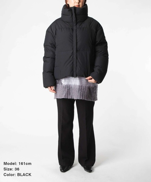 Pyrenex（ピレネックス）の「PYRENEX HARMONIE CROP SHORT DOWN JACKET ピレネックス アルモニ クロップ ショート ダウンジャケット（ダウンジャケット/コート・レディース・ブラック・38/40）」の8枚目の写真