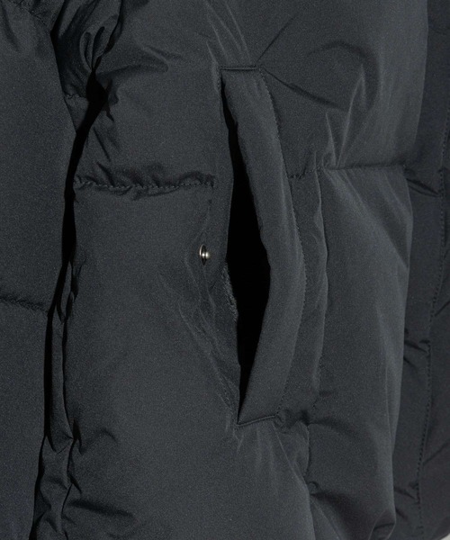 Pyrenex（ピレネックス）の「PYRENEX HARMONIE CROP SHORT DOWN JACKET ピレネックス アルモニ クロップ ショート ダウンジャケット（ダウンジャケット/コート・レディース・ブラック・38/40）」の13枚目の写真