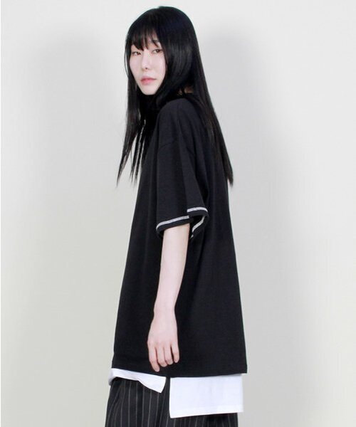 DEMARC(ドゥマーク)の「ボックスフィット半袖ステッチスリーブTシャツブラック(Tシャツ/カットソー・レディース・その他・LARGE/MEDIUM)」の5枚目の写真