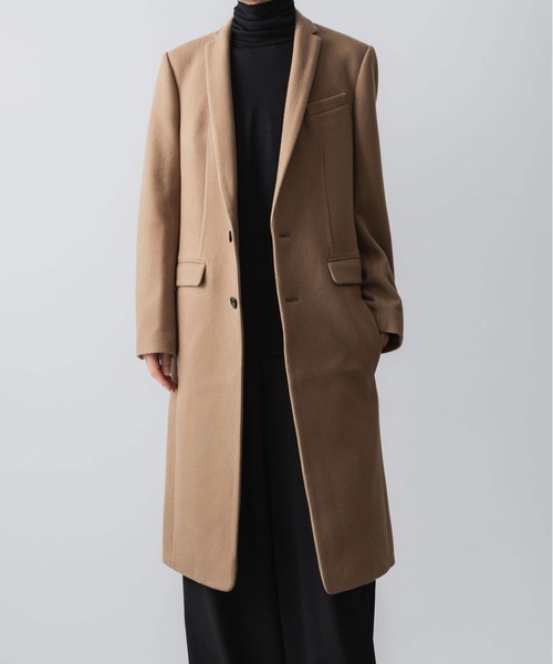 ato（アトウ）の「NEW ENGLAND LAMB  CHESTERFIELD COAT（チェスターコート・メンズ・ベージュ/ブラック・44/46/48）」の18枚目の写真