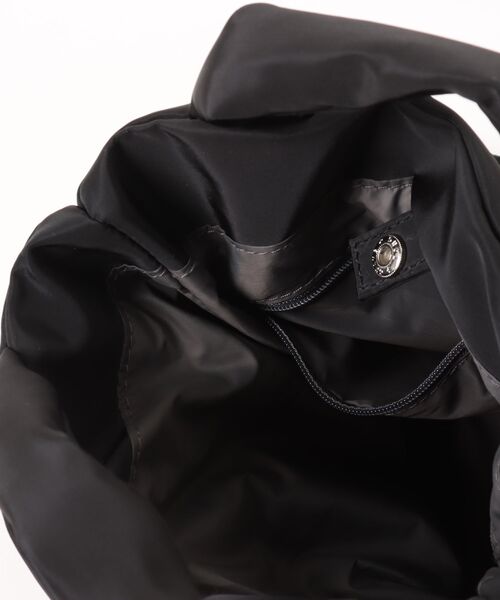 OUTDOOR PRODUCTS（アウトドアプロダクツ）の「【OUTDOOR PRODUCTS / アウトドアプロダクツ】2way Belt Tote ベルト ミニ トートバッグ（トートバッグ・レディース・アイボリー/ブラック/モカ・FREE）」の6枚目の写真