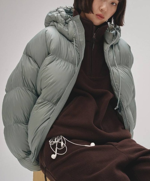TODAYFUL(トゥデイフル)の「TODAYFUL Ultralight Goose Jacket 12520004(ダウンジャケット/コート・レディース・ブラウン/グリーン/オフホワイト/ブラック・36/38)」の4枚目の写真
