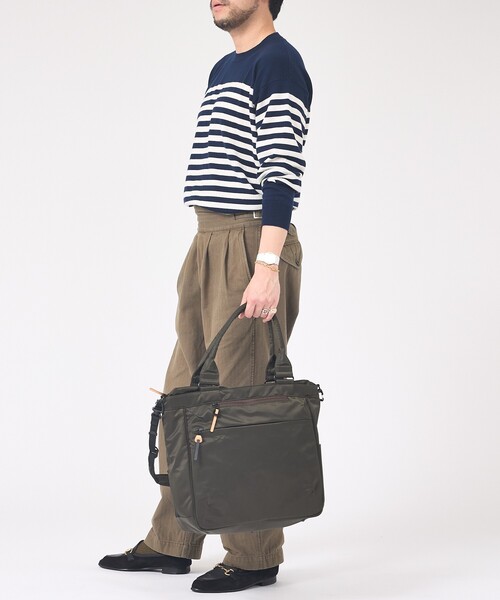 ABAHOUSE（アバハウス）の「【DsBk / ディーエスビーケー】SquareSmartTOTE/スクエアスマートトート/撥水加工トート/ユニセックス（トートバッグ・メンズ・ネイビー/グレー/ブラック/カーキ・フリー）」の6枚目の写真