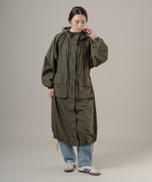 Levi's（リーバイス）の「Levi's/リーバイス SIMONE ロング バブル パーカー（ミリタリージャケット・レディース・グリーン・XS/S/M）」の12枚目の写真