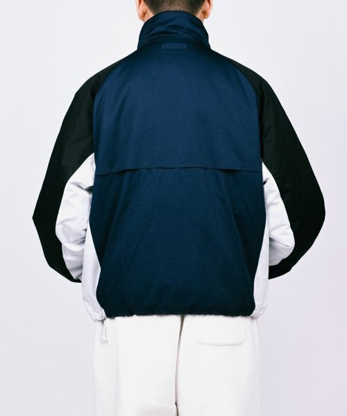 YALE（イェール）の「カラーブロックインシュレーションヨットパーカー ネイビー（ダウンジャケット/コート・レディース・その他・S/M/L/XL）」の9枚目の写真