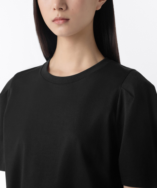 MUSINSA STANDARD WOMAN（ムシンサスタンダードウーマン）の「ウィメンズシルケットパフスリーブTシャツ[ブラック]（Tシャツ/カットソー・レディース・その他・SMALL/MEDIUM/LARGE/X-SMALL）」の4枚目の写真