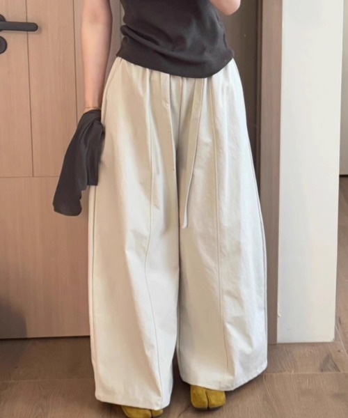 GEMEDA(ジェメダ)の「ウエストゴム リボン付き ワイドパンツ(その他パンツ・レディース・ホワイト/ベージュ/ブラック・M)」の7枚目の写真