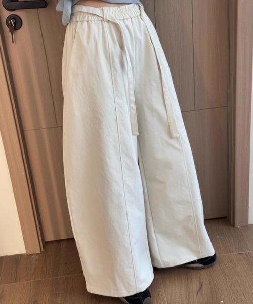 GEMEDA(ジェメダ)の「ウエストゴム リボン付き ワイドパンツ(その他パンツ・レディース・ホワイト/ベージュ/ブラック・M)」の9枚目の写真