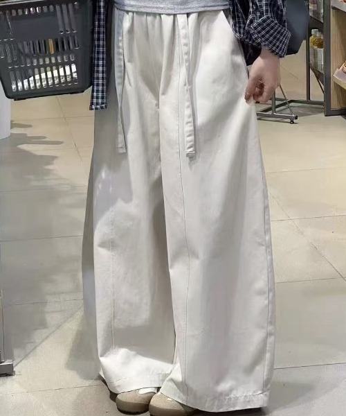 GEMEDA(ジェメダ)の「ウエストゴム リボン付き ワイドパンツ(その他パンツ・レディース・ホワイト/ベージュ/ブラック・M)」の10枚目の写真