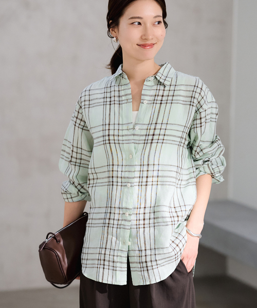 FRAMeWORK(フレームワーク)の「≪新色 / 追加≫フレンチリネンレギュラーシャツ(シャツ/ブラウス・レディース・ホワイト/ブラウン/グリーン/ピンク/ブルー/ネイビー/ダークブルー・FREE)」の22枚目の写真