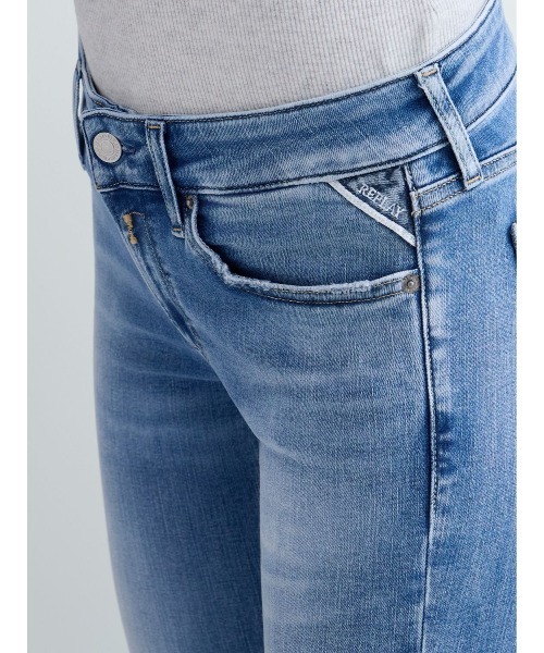REPLAY(リプレイ)の「ブーツカットNEW LUZ FLARED モダールストレッチデニム(デニムパンツ・レディース・ダークブルー・W28xL30/W26xL30/W25xL30/W27xL30/W23xL30/W29xL30/W24xL30)」の6枚目の写真