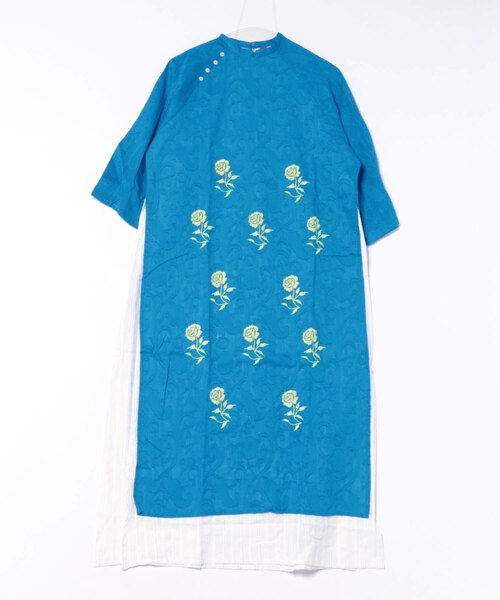 チャイハネ(チャイハネ)の「【チャイハネ】ペティナ刺繍ワンピース(ワンピース・レディース・ブラック/ブルー/ホワイト・FREE)」の3枚目の写真