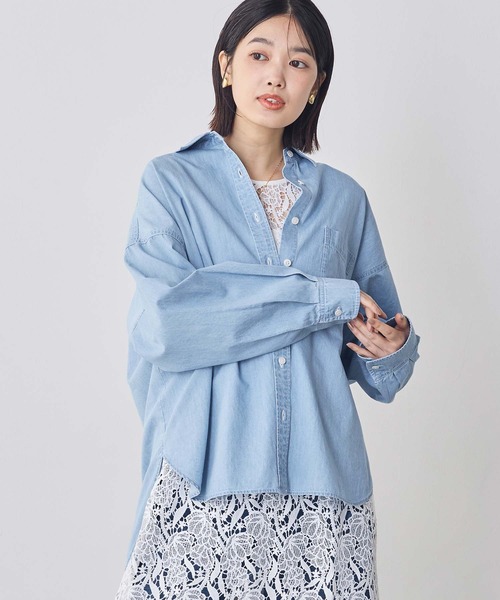 Gready Brilliant（グレディブリリアン）の「バックロゴ刺繍シャツ（シャツ/ブラウス・レディース・オフホワイト/インディゴブルー・38）」の17枚目の写真