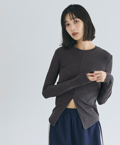coca(coca)(コカ)の「とろみリブスリットトップス(Tシャツ/カットソー・レディース・ホワイト/チャコール・S/M/L)」の3枚目の写真