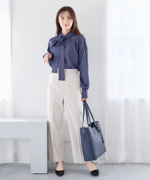 Andemiu（アンデミュウ）の「デニムボウタイブラウス641623（シャツ/ブラウス・レディース・ブルー/ネイビー・FREE）」の9枚目の写真