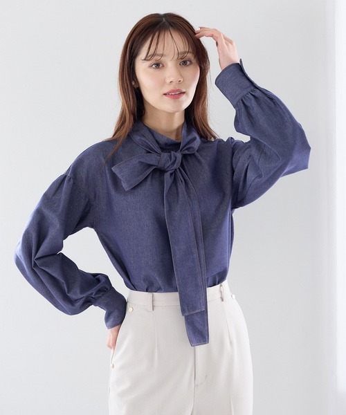 Andemiu（アンデミュウ）の「デニムボウタイブラウス641623（シャツ/ブラウス・レディース・ブルー/ネイビー・FREE）」の10枚目の写真