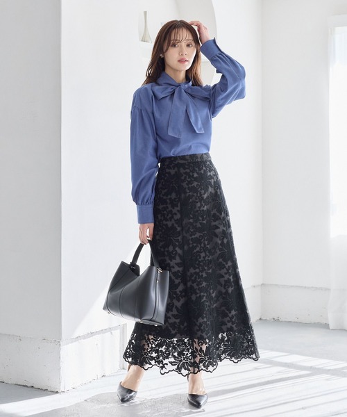 Andemiu（アンデミュウ）の「デニムボウタイブラウス641623（シャツ/ブラウス・レディース・ブルー/ネイビー・FREE）」の14枚目の写真