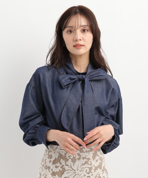 Andemiu（アンデミュウ）の「デニムボウタイブラウス641623（シャツ/ブラウス・レディース・ブルー/ネイビー・FREE）」の20枚目の写真