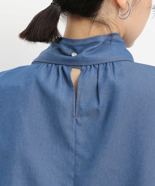 Andemiu（アンデミュウ）の「デニムボウタイブラウス641623（シャツ/ブラウス・レディース・ブルー/ネイビー・FREE）」の6枚目の写真