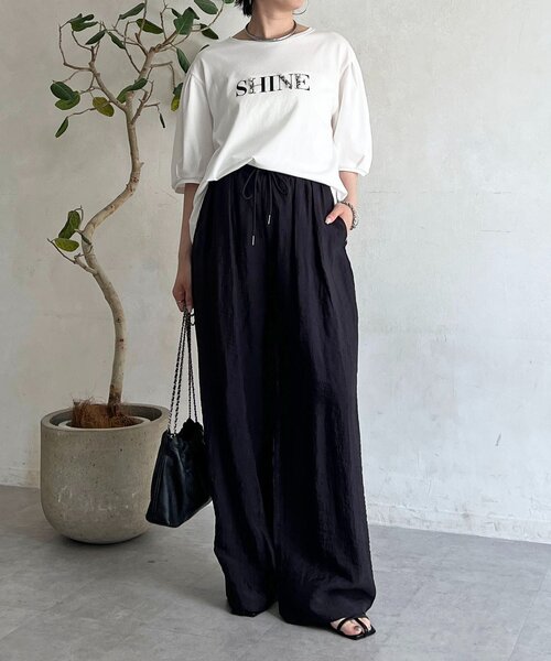 un dix cors(アンディコール)の「“SHINE ロゴTEE(Tシャツ/カットソー・レディース・ブラック/ベージュ/オフホワイト・FREE)」の14枚目の写真