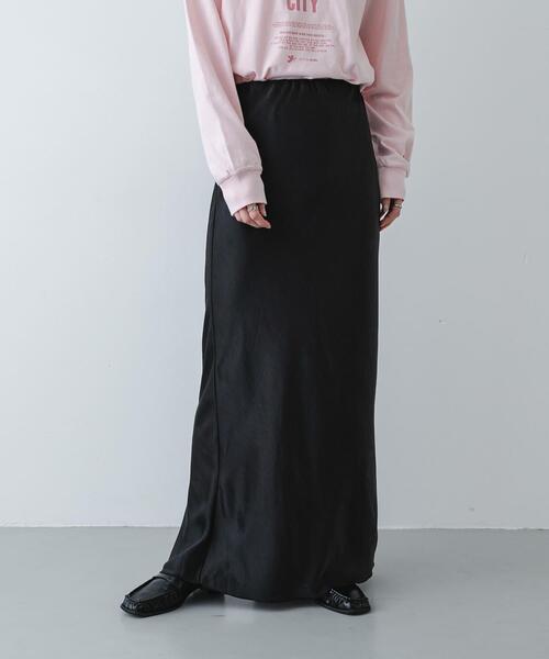 SENSE OF PLACE by URBAN RESEARCH（センスオブプレイスバイアーバンリサーチ）の「サテンアイラインスカート（スカート・レディース・ブラック/アイボリー/チャコールグレー・MEDIUM/TALL/SMALL）」の2枚目の写真