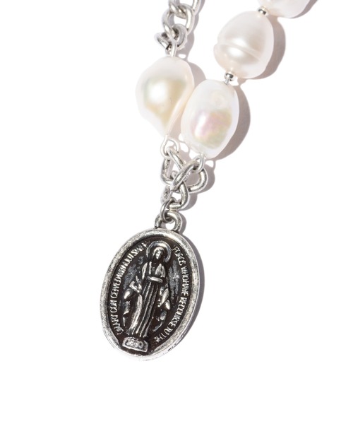 glamb(グラム)の「Maria Pearl Bracelet / マリアパールブレスレット(ブレスレット・メンズ・シルバー・FREE)」の12枚目の写真