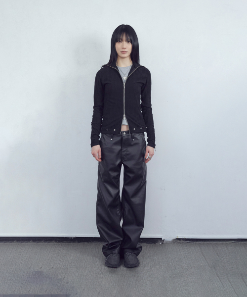 TANSANMAGNESIUM(タンサン マグネシウム)の「セルラノX炭酸ドロップバックポケットレザーパンツ(その他パンツ・レディース・その他・1/2/3)」の2枚目の写真