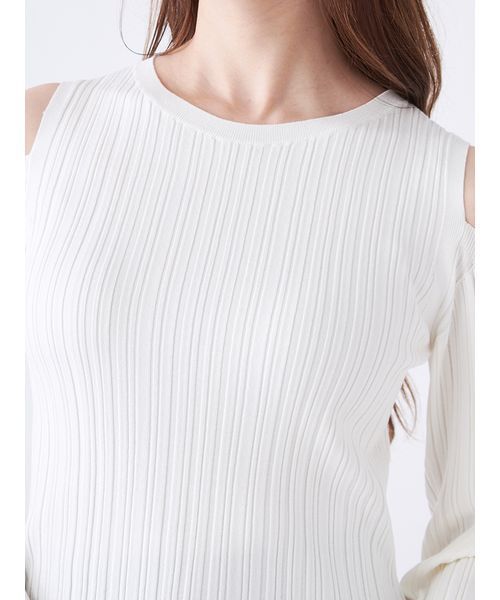 SNIDEL（スナイデル）の「ショルダースリットランダムリブプルオーバー（ニット/セーター・レディース・イエロー/オフホワイト/ブラック・F）」の12枚目の写真