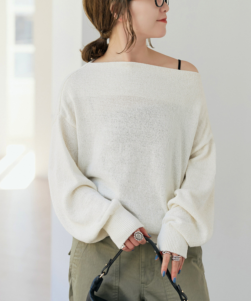 Spick & Span(スピックアンドスパン)の「シルクコンペーパーヤーンニュアンスネックニット(ニット/セーター・レディース・ホワイト/ベージュ・FREE)」の2枚目の写真
