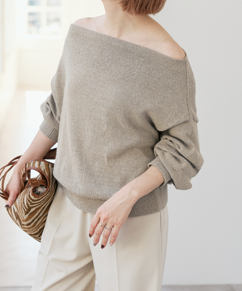 Spick & Span(スピックアンドスパン)の「シルクコンペーパーヤーンニュアンスネックニット(ニット/セーター・レディース・ホワイト/ベージュ・FREE)」の10枚目の写真